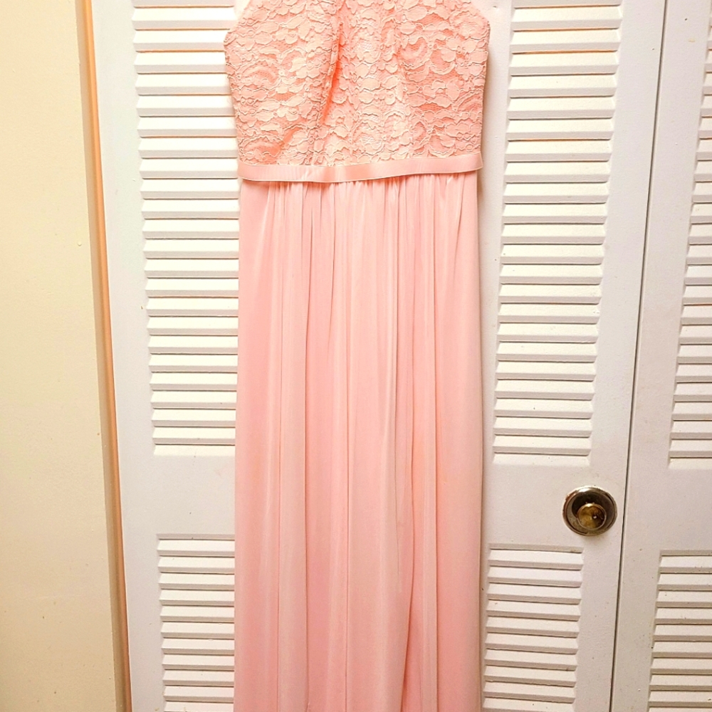 Bridesmaid dress in Peach 🍑lacy and sheer